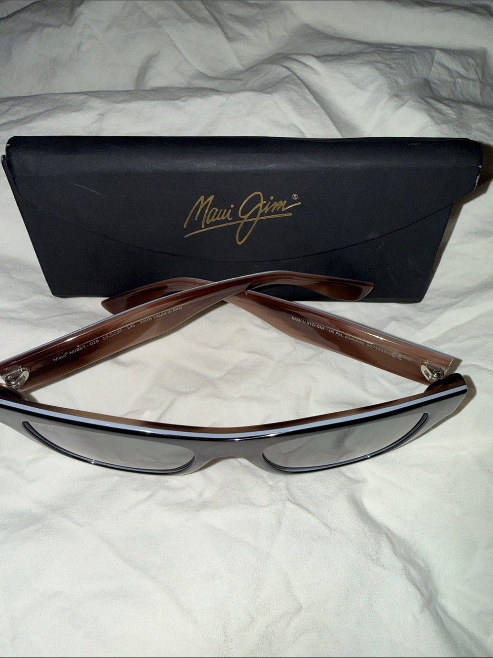 Maui Jim Ekolu black polarized sunglasses with grey lenses - Picture 4 of 6